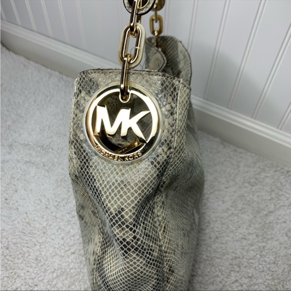 NWT MICHAEL MICHAEL KORS 'Fulton' Embossed Chain Angora Beige Grey Python Purse - Picture 3 of 12